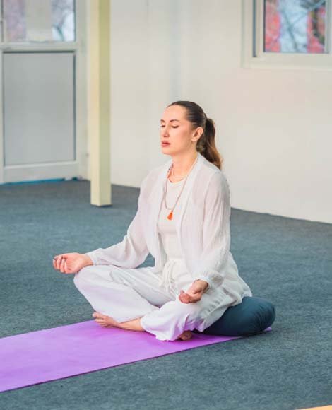 Meditation session during the 200 hour course at Avatar Yoga School