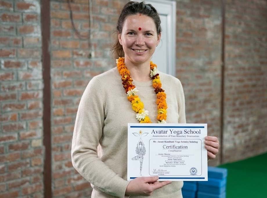 Certificate ceremony after the 300 hour yoga teacher training at Avatar Yoga School
