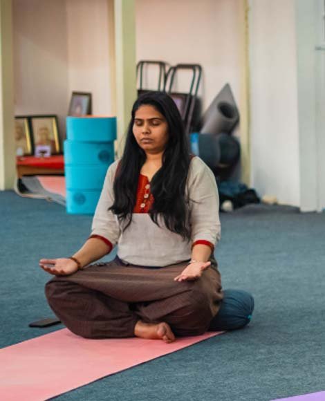 Kundalini meditation and mantra session at Avatar Yoga School
