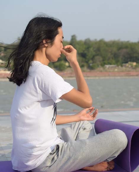 Evening meditation during the pranayama course