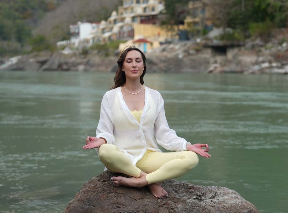 Meditation class during the pranayama teacher training